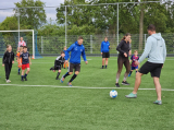 Laatste training S.K.N.W.K. JO7-1 (partijtje tegen de ouders) van maandag 27 mei 2024 (36/180)